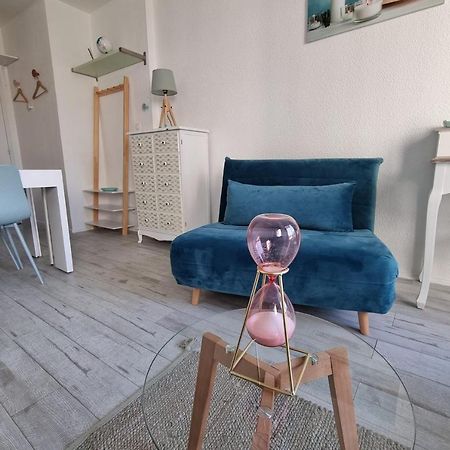 Studio In Front Of Marcel Proust Promenade Cabourg Exteriör bild